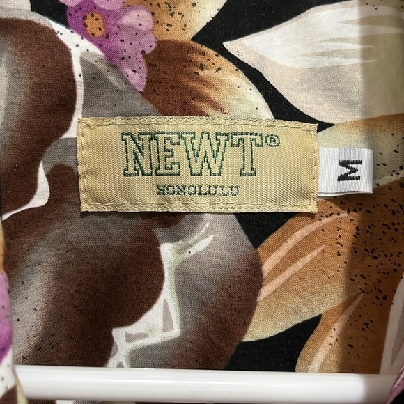 Ukulele Aloha Shirt – Black Button Down Long Sleeve size medium - Picture 2 of 6